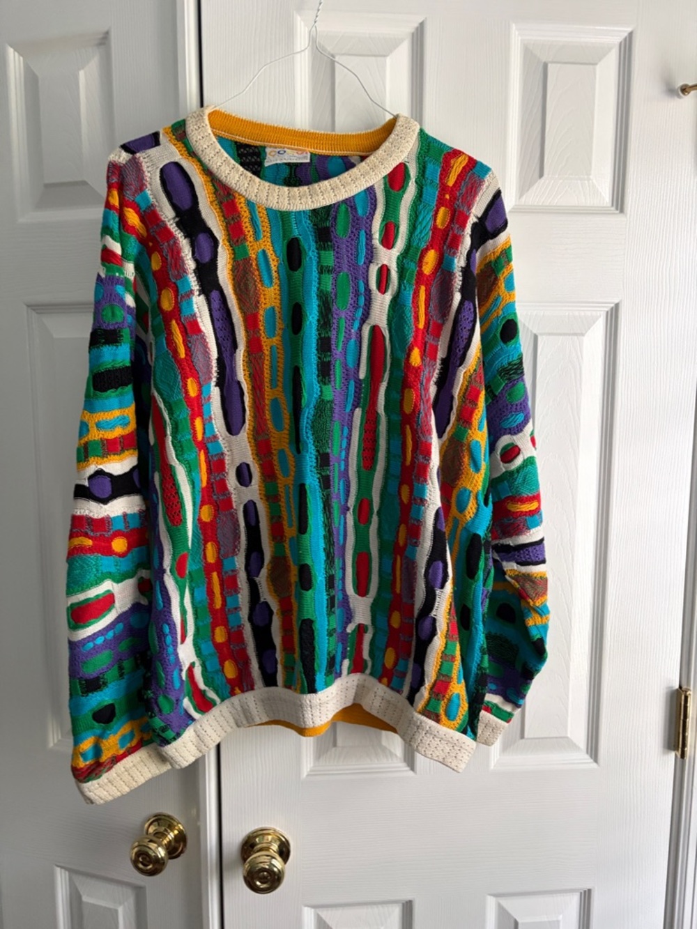 COOGI Multicolor Abstract Crewneck Sweater with Green, Purple & Yellow